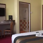 Hotel Western De Paris 3*