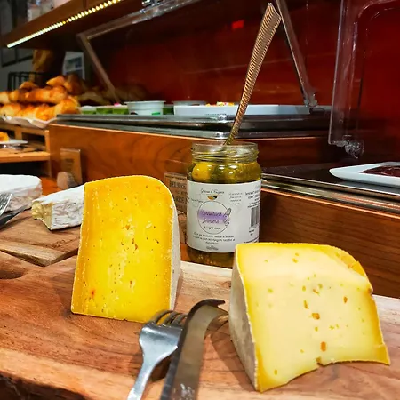 Hotel Western De Paris Laval (Mayenne)