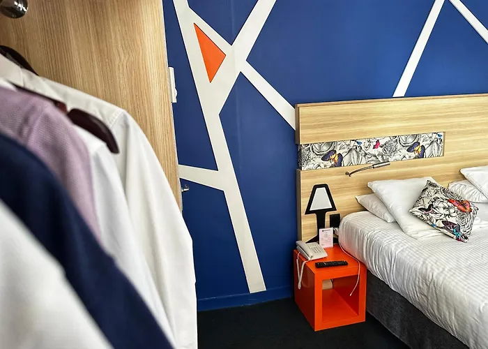 Hotel Western De Paris 3*