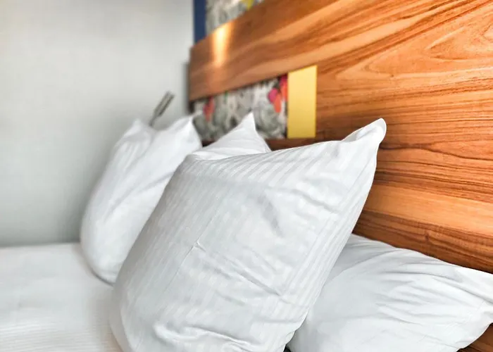 Hotel Western De Paris 3*