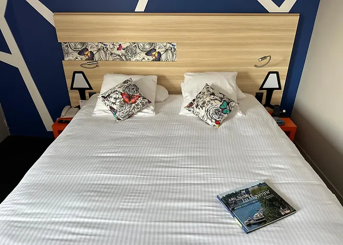 贝斯特韦斯特巴黎酒店 拉瓦勒