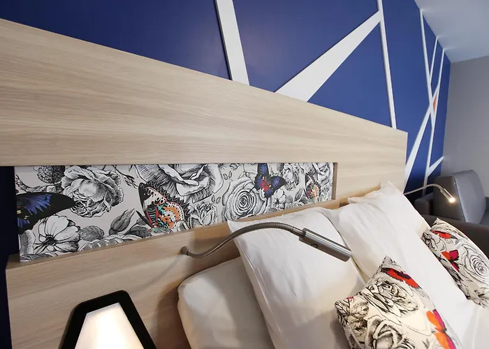 酒店 贝斯特韦斯特巴黎酒店 拉瓦勒