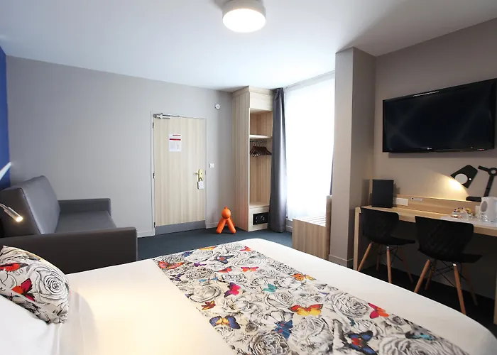 فندق Western De Paris 3*