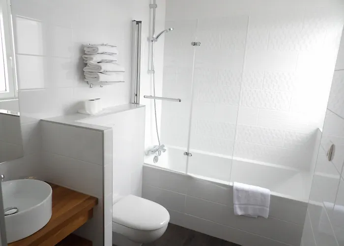 Hotel Western De Paris 3*