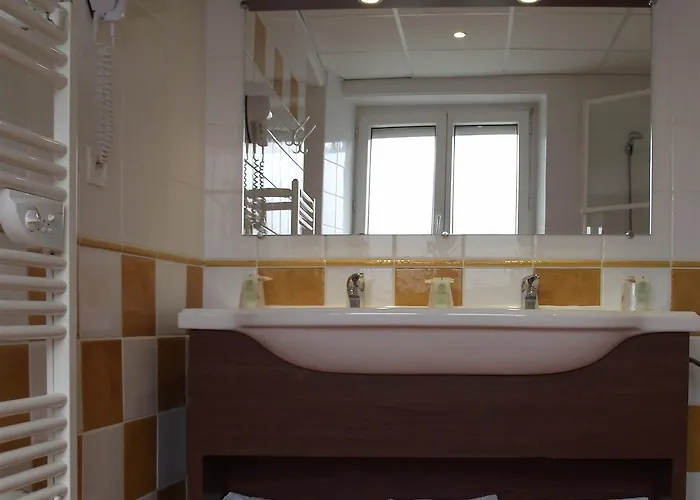 Hotel Western De Paris 3*