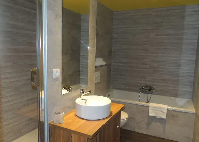 Western De Paris Laval (Mayenne)